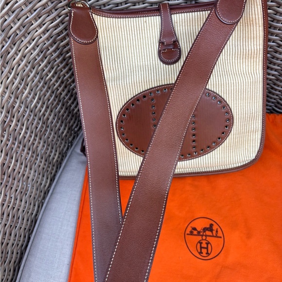 Authentic Hermes Toile Swift Evelyne PM leather brown crossbody bag - Picture 5 of 15